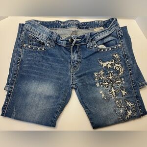 Trinity Ranch Blue Jeans Juniors sz9 studded and embroidered